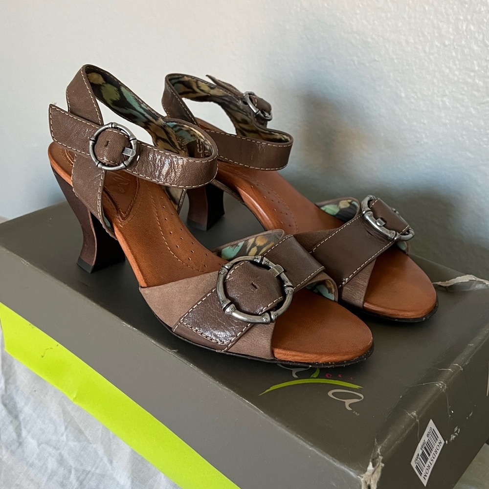 Naya Bamboo Heel Sandals in Taupe